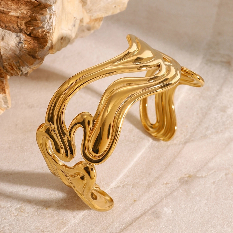 Lavixi Jewelry - Fluid Wave Gold Cuff Bangle new trends 2024 2025 fashion 